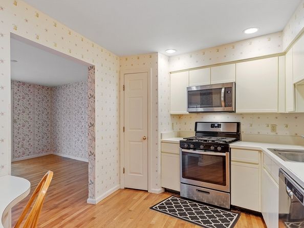 4004 Brompton Circle 4004, Worcester MA 01609