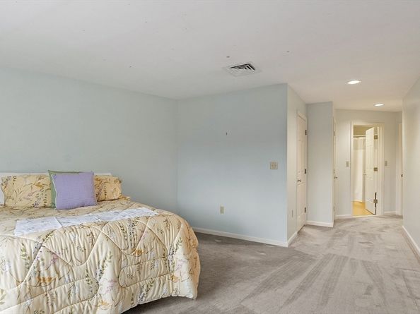 4004 Brompton Circle 4004, Worcester MA 01609