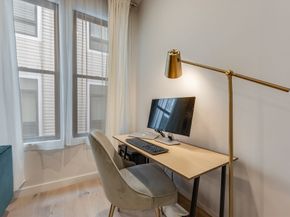 340 W 2nd St 5, Boston MA 02127