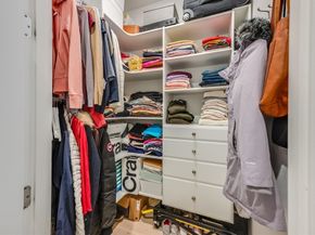 340 W 2nd St 5, Boston MA 02127