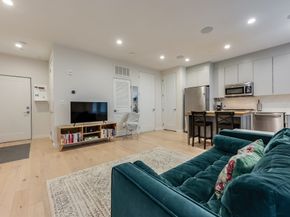 340 W 2nd St 5, Boston MA 02127