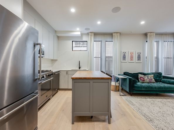 340 W 2nd St 5, Boston MA 02127