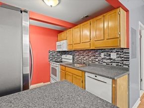 731 N Montello St 6, Brockton MA 02301