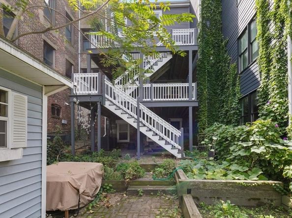 364 Sumner St 2, Boston MA 02128