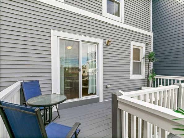 364 Sumner St 2, Boston MA 02128