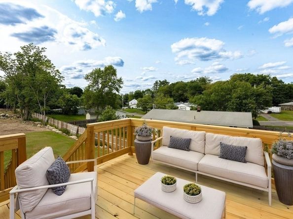 61 Kent St, Brockton MA 02302