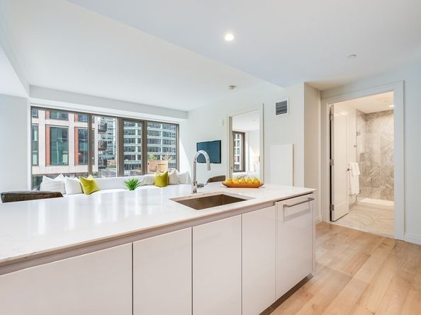 135 Seaport Blvd 807, Boston MA 02210