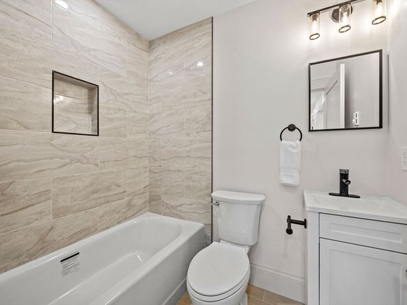 9 Swan St 2, Beverly MA 01915