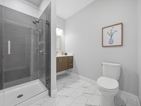 18 Cliveden St 201W, Quincy MA 02169