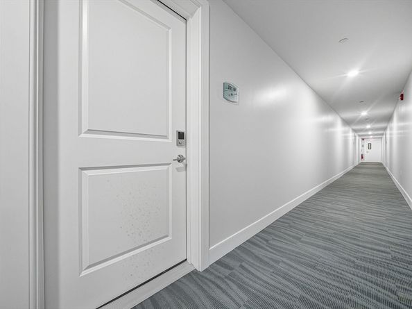 18 Cliveden St 201W, Quincy MA 02169