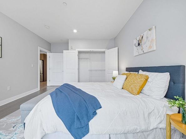 18 Cliveden St 201W, Quincy MA 02169