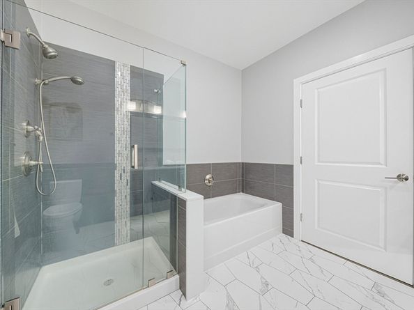 18 Cliveden St 201W, Quincy MA 02169