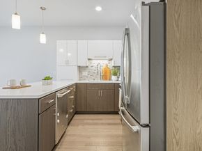 18 Cliveden St 201W, Quincy MA 02169