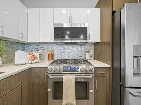 18 Cliveden St 201W, Quincy MA 02169