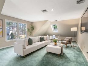 54 Phillips Rd, Sudbury MA 01776