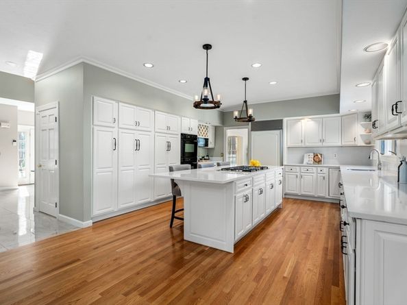 54 Phillips Rd, Sudbury MA 01776