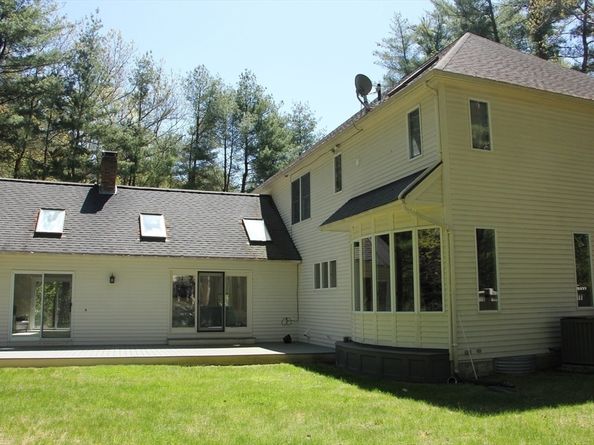 54 Phillips Rd, Sudbury MA 01776