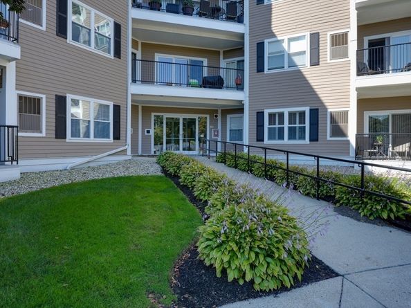 989 East Street 107, Dedham MA 02026