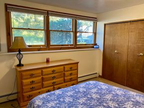 6 E Division St, Holbrook MA 02343