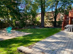 6 E Division St, Holbrook MA 02343