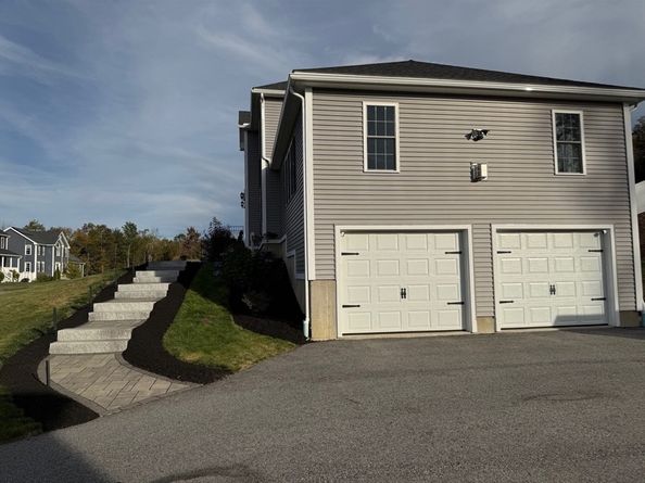 47 Woodside Ave, Rutland MA 01543
