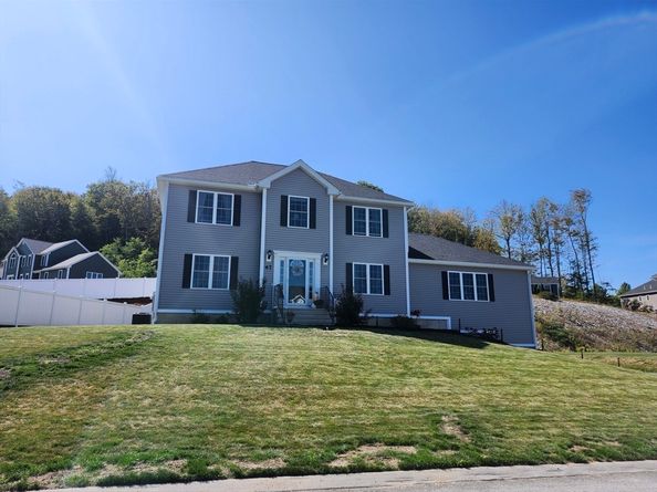 47 Woodside Ave, Rutland MA 01543
