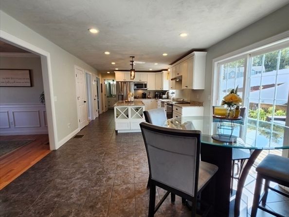 47 Woodside Ave, Rutland MA 01543
