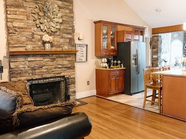 782 Ash St, Brockton MA 02301