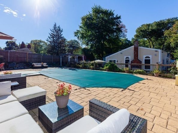 782 Ash St, Brockton MA 02301