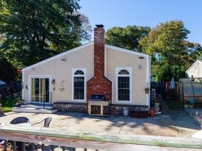 782 Ash St, Brockton MA 02301
