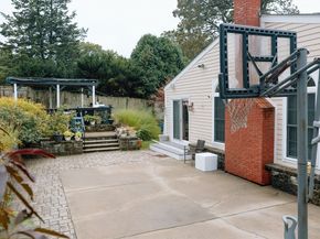 782 Ash St, Brockton MA 02301