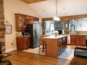 782 Ash St, Brockton MA 02301