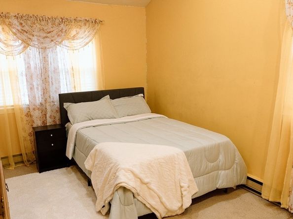 782 Ash St, Brockton MA 02301