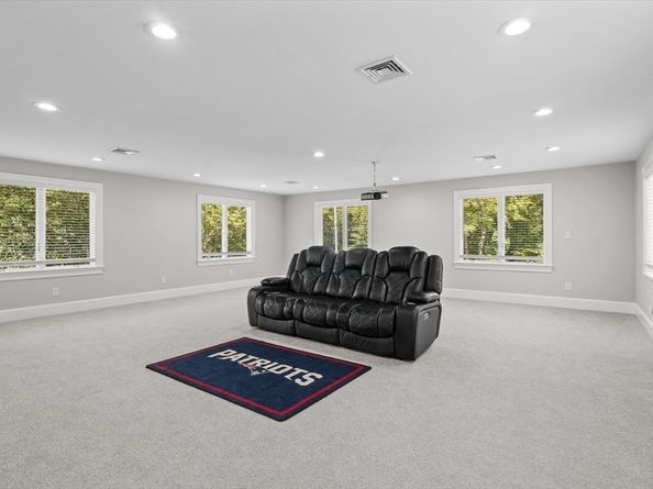 169 Scotland Road, Newbury MA 01951