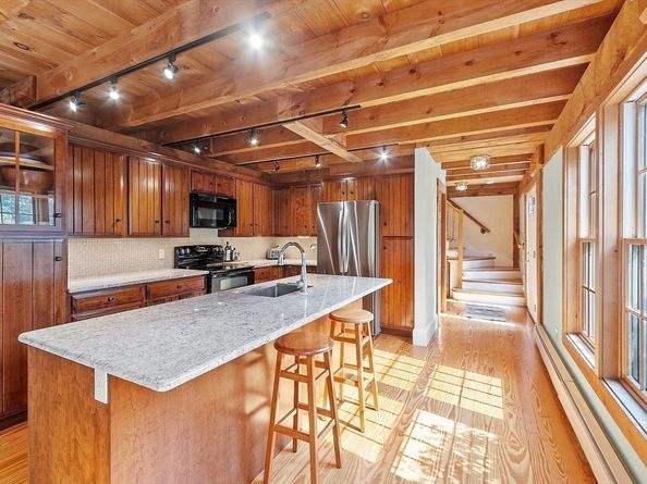 28 Foster Street, Beverly MA 01915