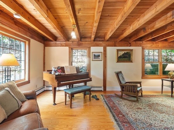 28 Foster Street, Beverly MA 01915