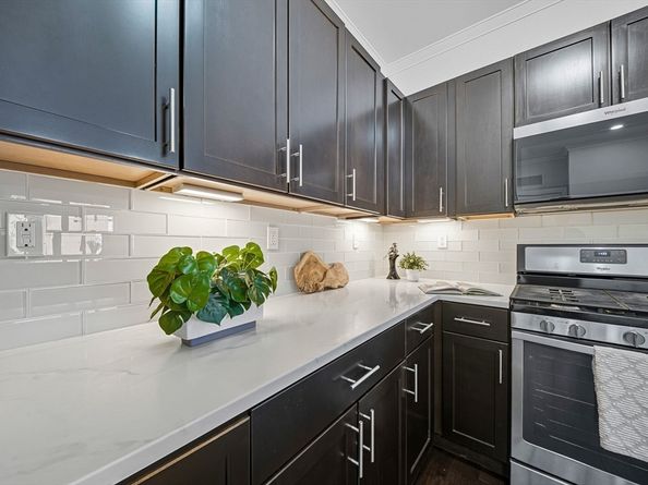 320 Maverick St 405, Boston MA 02128