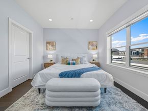 320 Maverick St 405, Boston MA 02128
