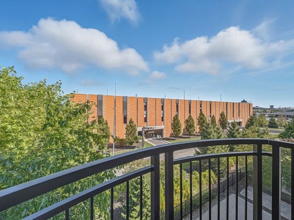 320 Maverick St 405, Boston MA 02128