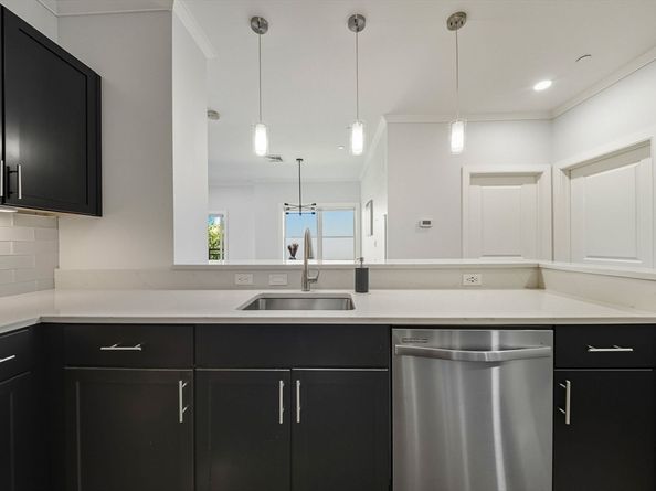 320 Maverick St 405, Boston MA 02128