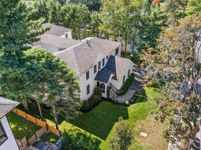 102 Thurston Rd 100, Newton MA 02464