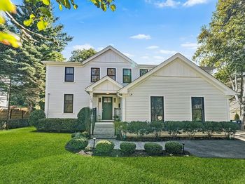 102 Thurston Rd