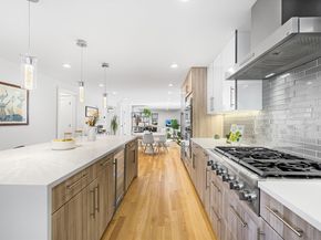 102 Thurston Rd 100, Newton MA 02464