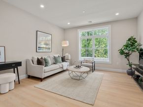 7 Cross St 105, Wilmington MA 01887