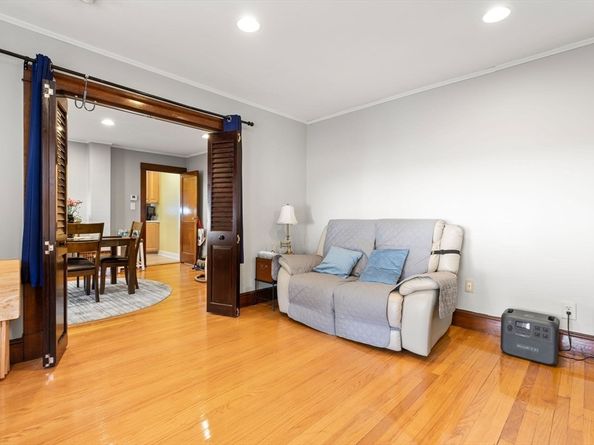 29-31 Broad Street Pl, Weymouth MA 02188