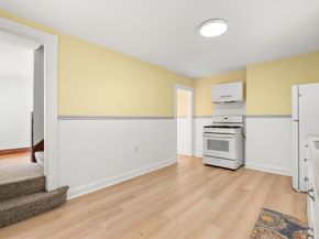 29-31 Broad Street Pl, Weymouth MA 02188