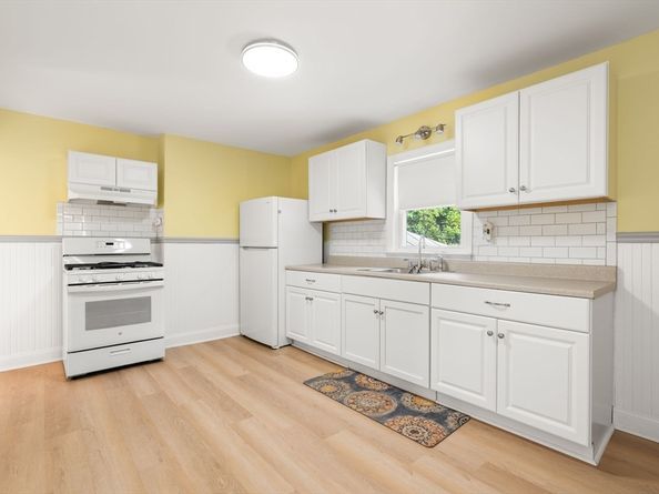 29-31 Broad Street Pl, Weymouth MA 02188