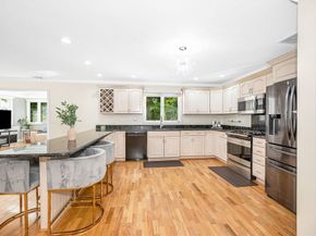 218 Rangeway Rd 261, Billerica MA 01862