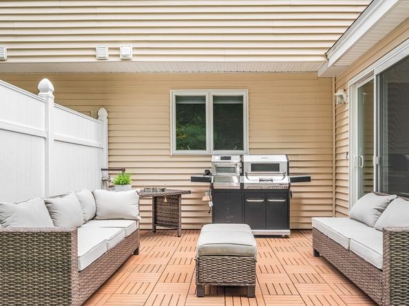 218 Rangeway Rd 261, Billerica MA 01862