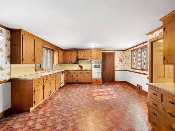 25 Yorkshire Road, Dover MA 02030